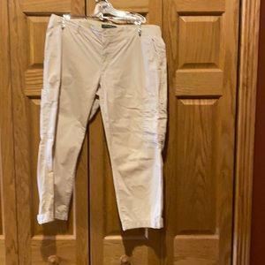 Eddie Bauer capris, size 8.